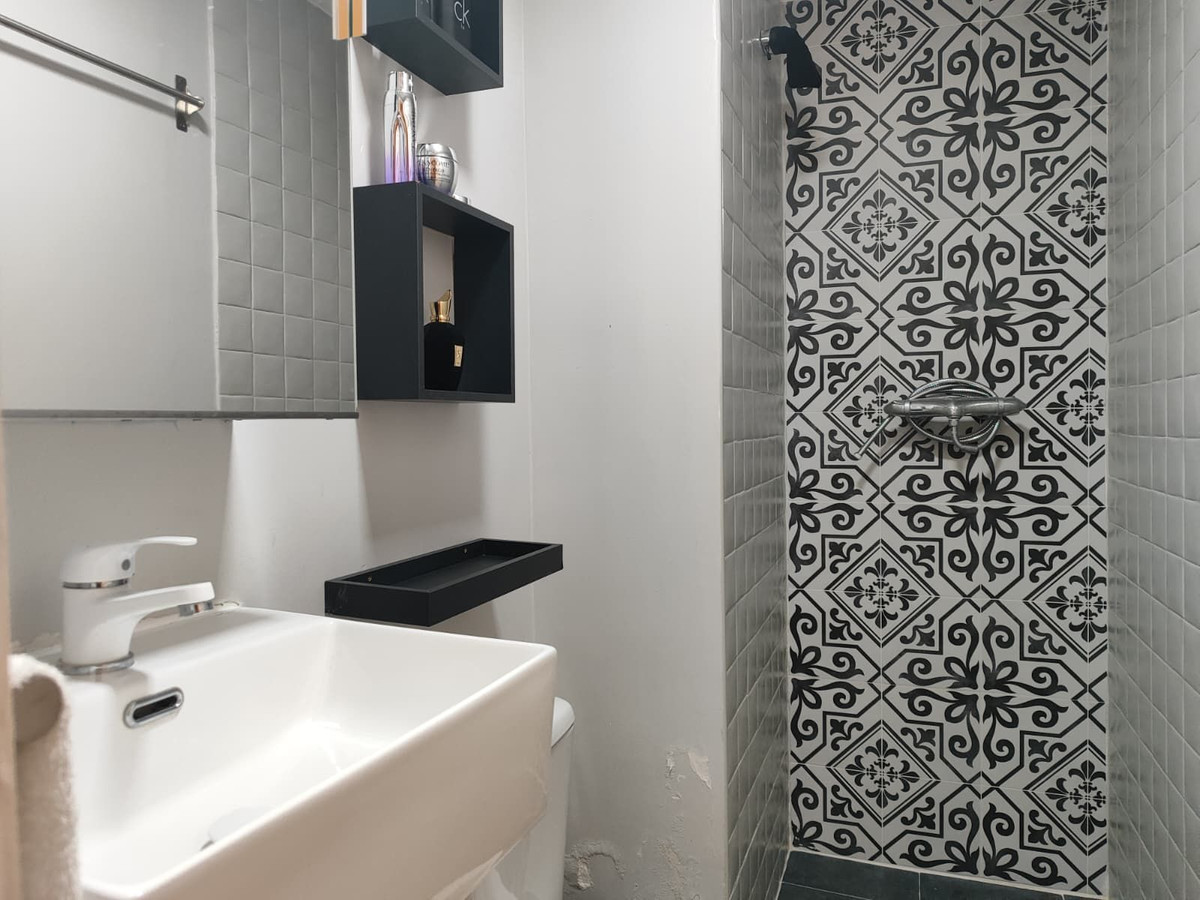 Se vende Apartamento Planta Media de 3 dormitorios en Costa Del Sol, Málaga, España