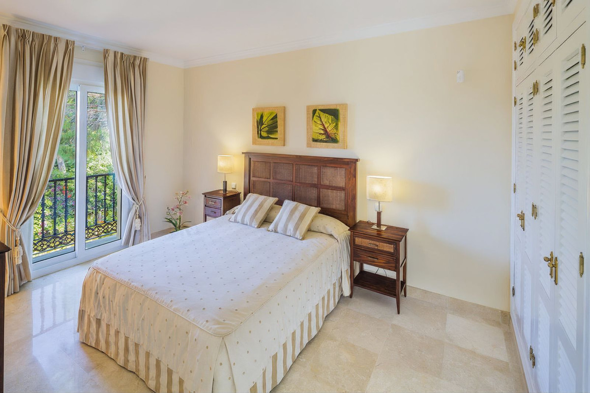 Se vende Villa - Chalet de 4 dormitorios en Costa Del Sol, Málaga, España