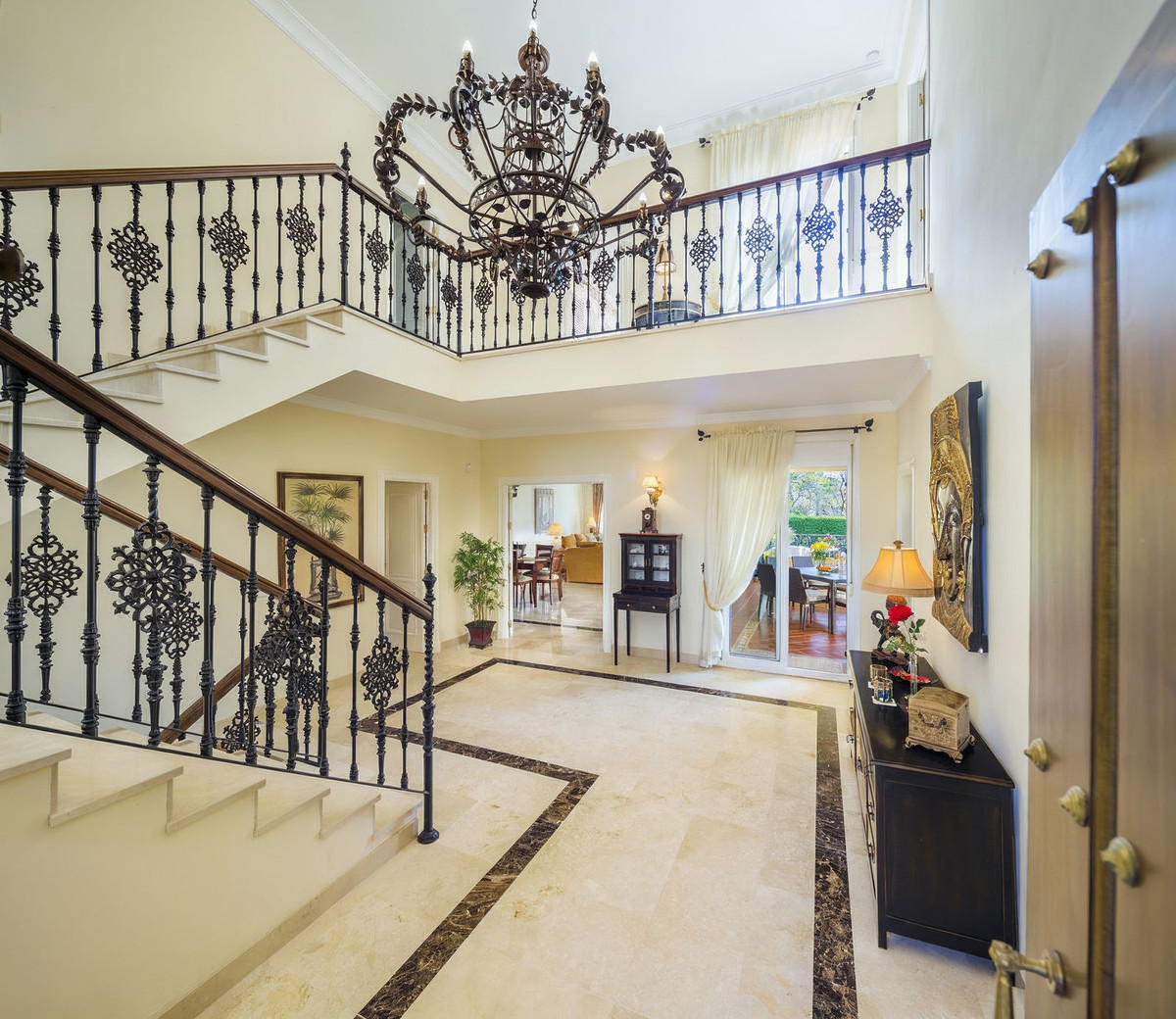 Se vende Villa - Chalet de 4 dormitorios en Costa Del Sol, Málaga, España