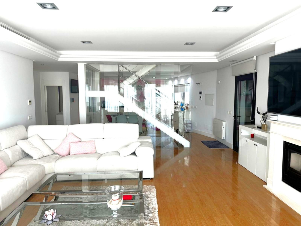 4 Bed Townhouse for sale in Alhaurín De La Torre Costa Del Sol, Málaga, Spain