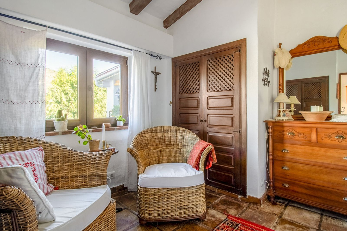 Se vende Villa - Chalet de 4 dormitorios en Costa Del Sol East, Málaga, España