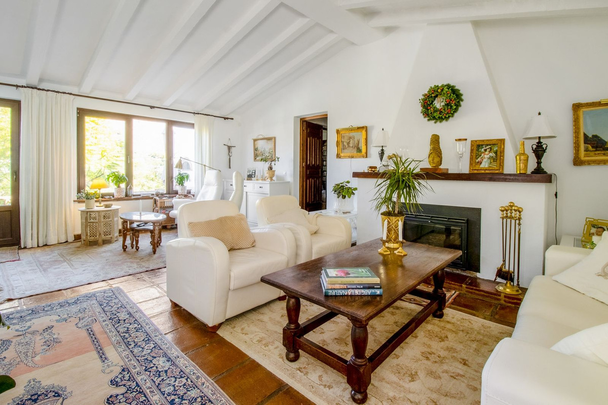 Se vende Villa - Chalet de 4 dormitorios en Costa Del Sol East, Málaga, España