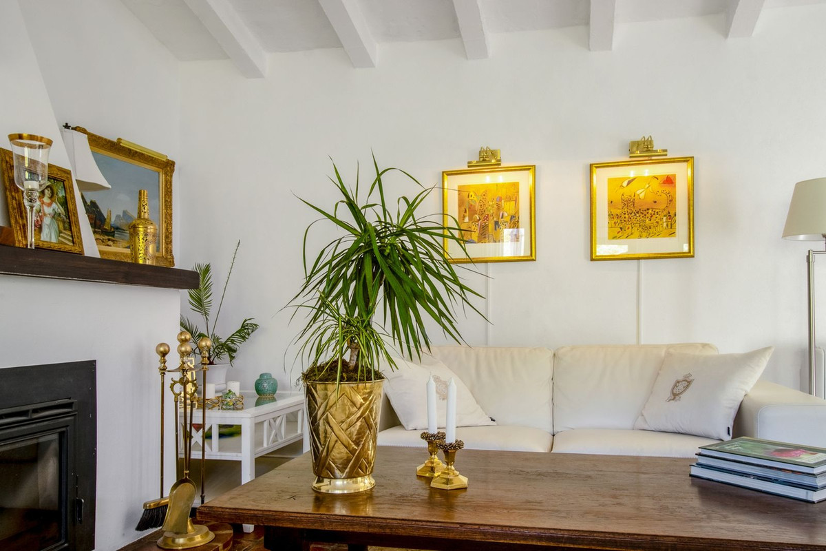 Se vende Villa - Chalet de 4 dormitorios en Costa Del Sol East, Málaga, España