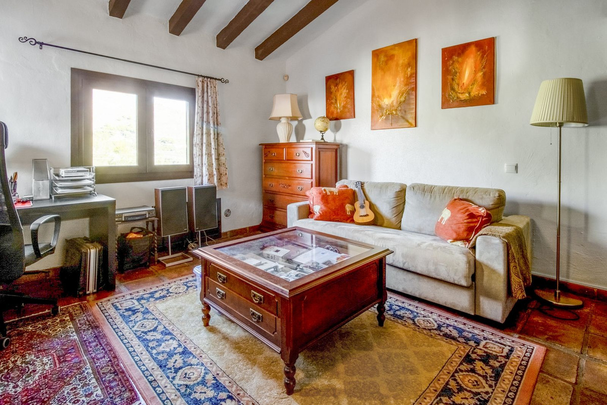 Se vende Villa - Chalet de 4 dormitorios en Costa Del Sol East, Málaga, España