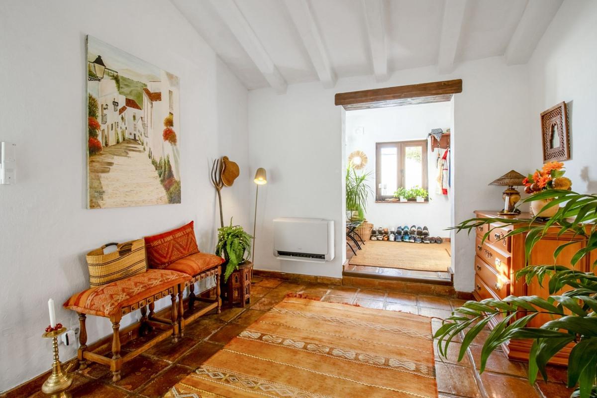 Se vende Villa - Chalet de 4 dormitorios en Costa Del Sol East, Málaga, España