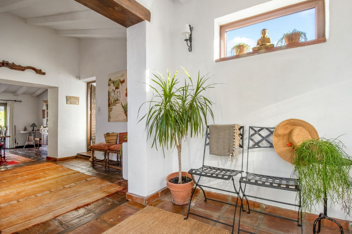 Se vende Villa - Chalet de 4 dormitorios en Costa Del Sol East, Málaga, España