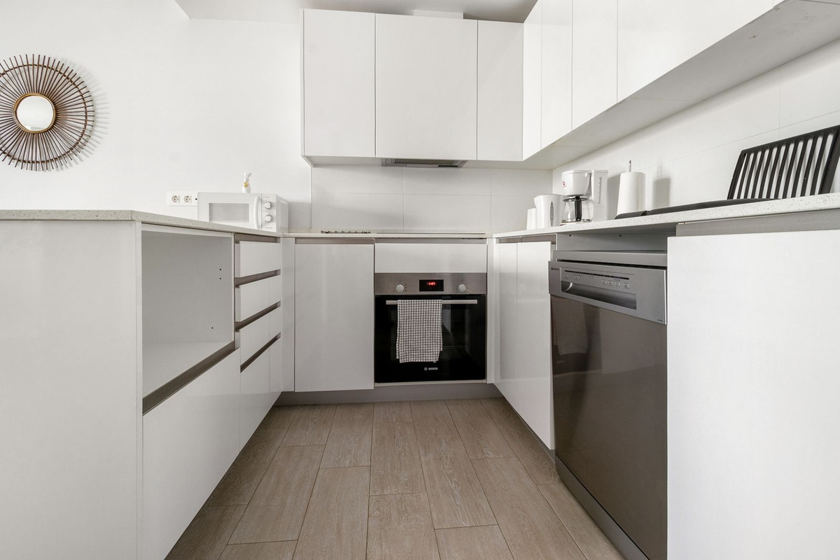 Se vende Apartamento Planta Baja de 3 dormitorios en Costa Del Sol East, Málaga, España