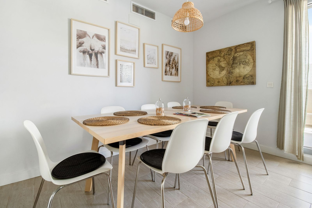 Se vende Apartamento Planta Baja de 3 dormitorios en Costa Del Sol East, Málaga, España