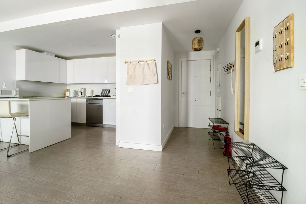 Se vende Apartamento Planta Baja de 3 dormitorios en Costa Del Sol East, Málaga, España