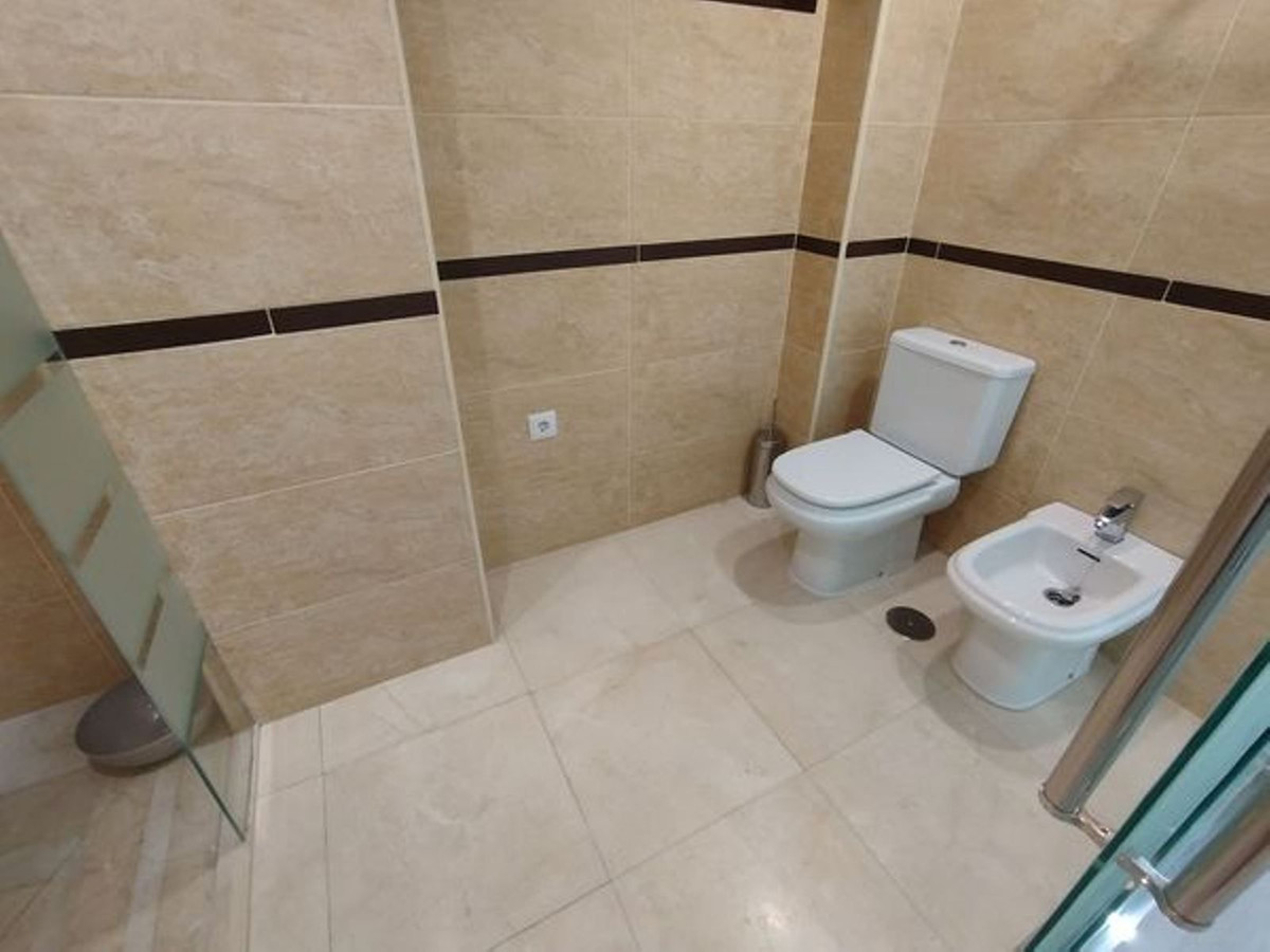 2 Bed Apartment for sale in Benalmadena Costa Costa Del Sol, Málaga, Spain