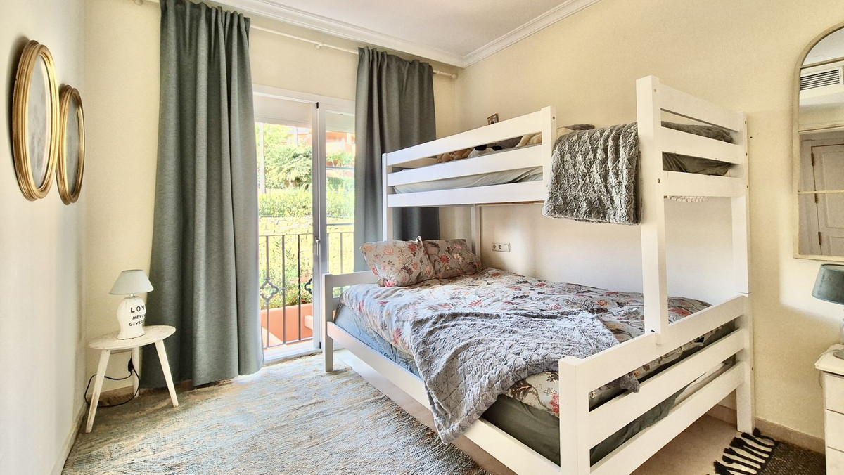 2 Bed Apartment for sale in Nueva Andalucía Costa Del Sol, Málaga, Spain