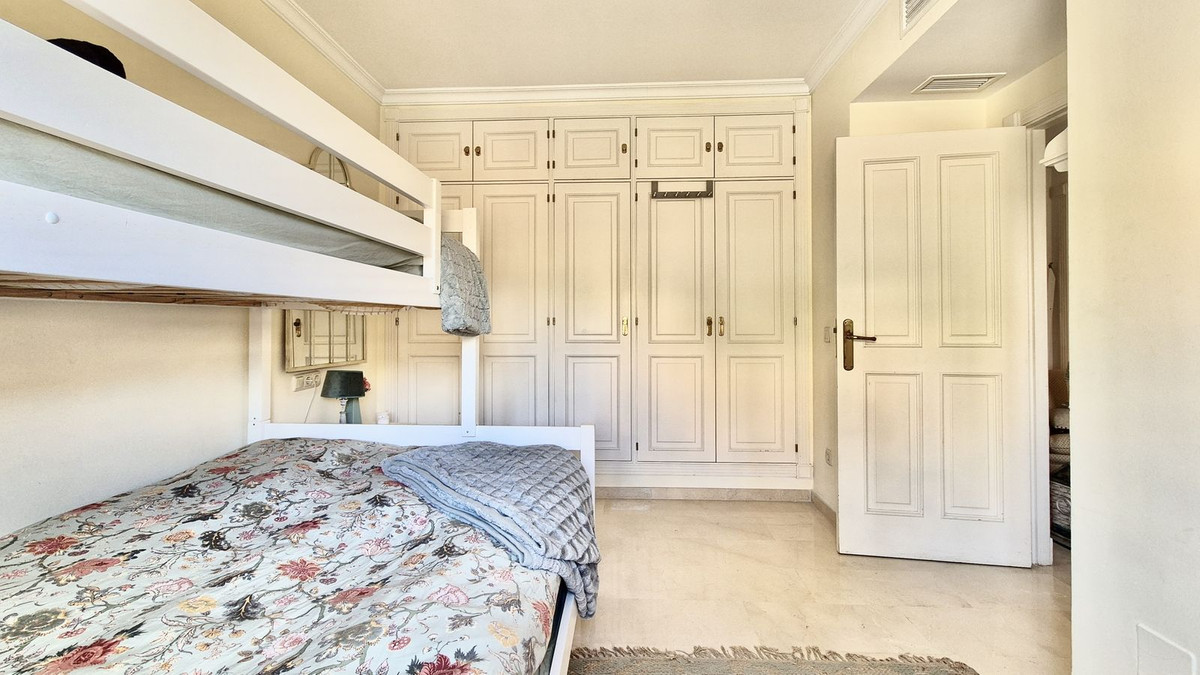 2 Bed Apartment for sale in Nueva Andalucía Costa Del Sol, Málaga, Spain