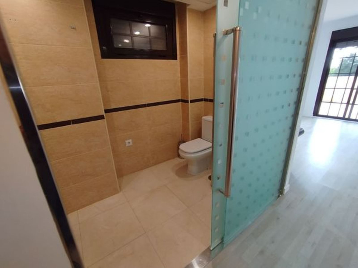4 Bed Apartment for sale in Benalmadena Costa Costa Del Sol, Málaga, Spain