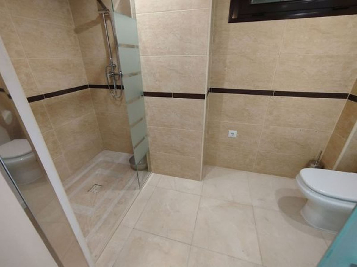4 Bed Apartment for sale in Benalmadena Costa Costa Del Sol, Málaga, Spain