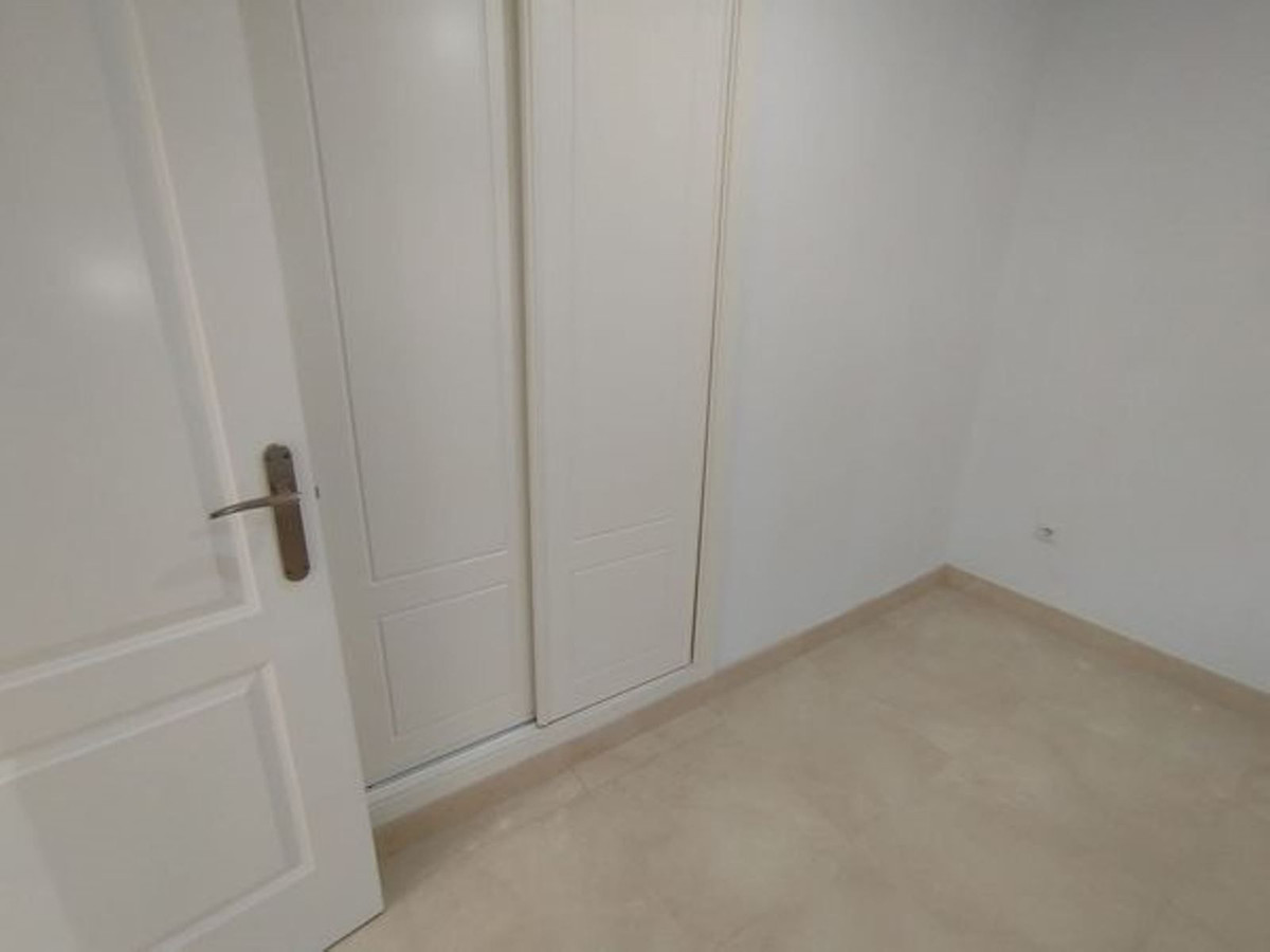 4 Bed Apartment for sale in Benalmadena Costa Costa Del Sol, Málaga, Spain