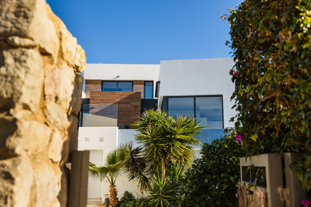 4 Bed Townhouse for sale in La Finca Golf Costa Blanca, Alicante, Spain