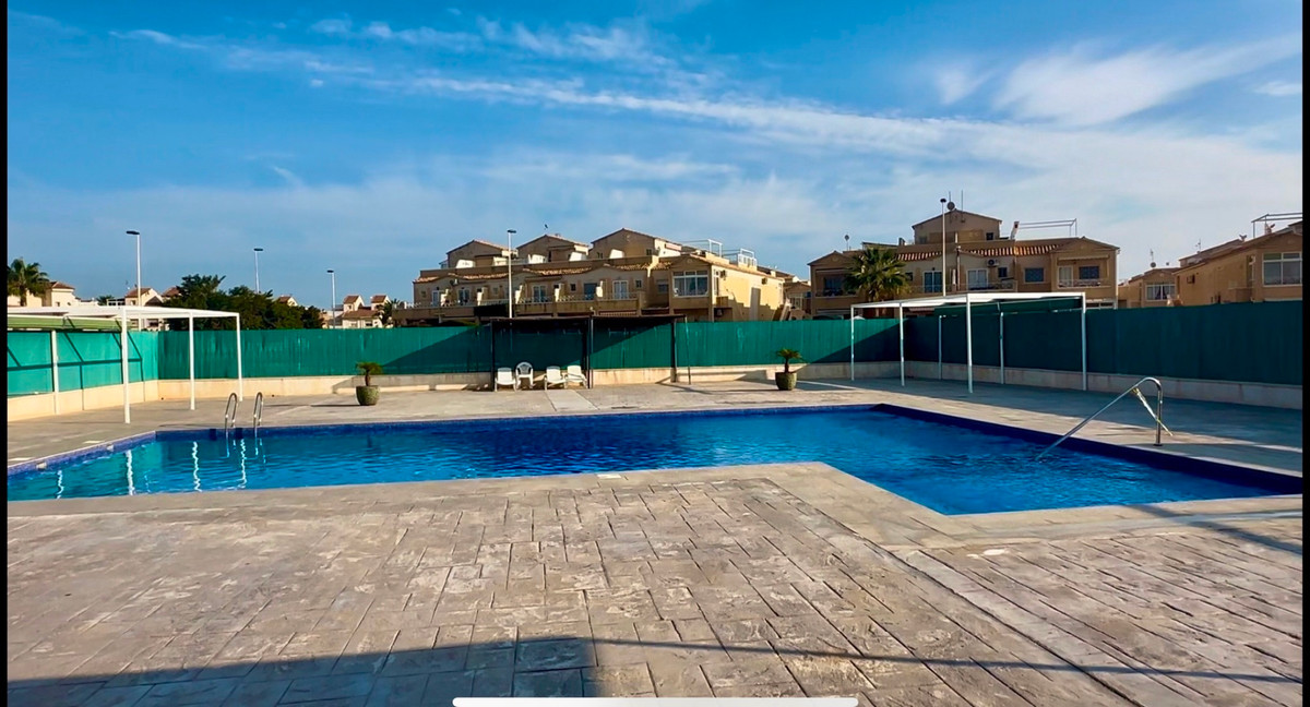 Se vende Adosada de 2 dormitorios en Costa Blanca, Alicante, España