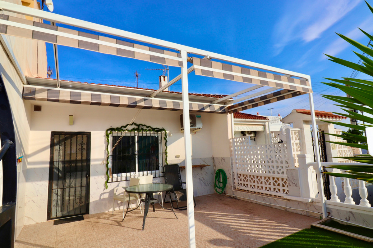 Se vende Adosada de 2 dormitorios en Costa Blanca, Alicante, España
