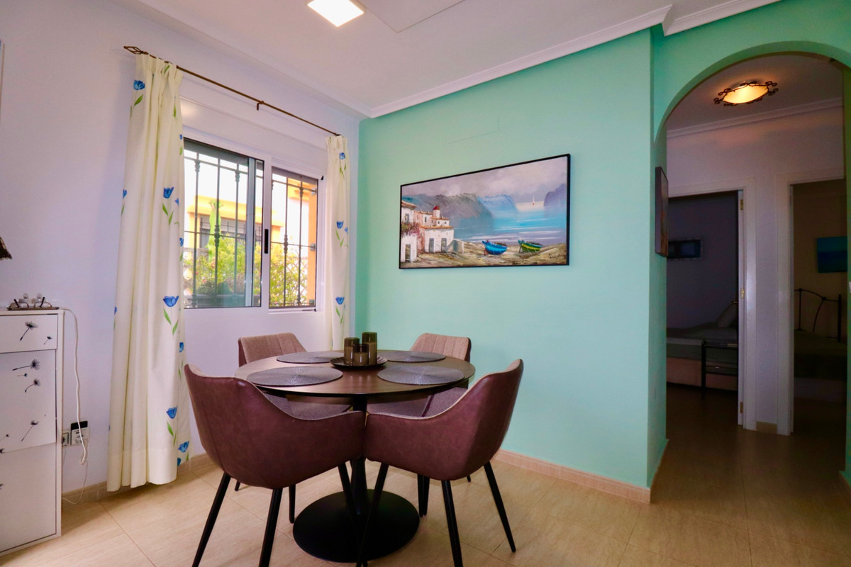 2 Bed Townhouse for sale in Urbanización El Raso Costa Blanca, Alicante, Spain