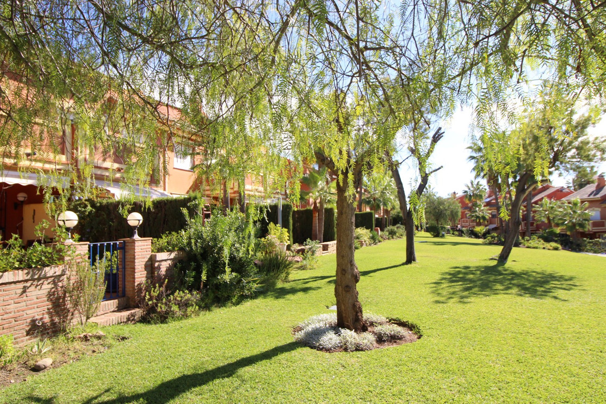 4 Bed Townhouse for sale in Atalaya Costa Del Sol, Málaga, Spain