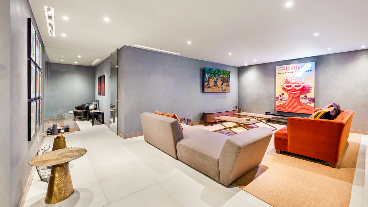 5 Bed Townhouse for sale in El Paraiso Costa Del Sol, Málaga, Spain