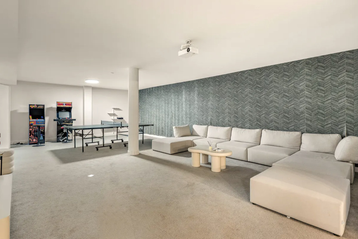4 Bed Townhouse for sale in Cabopino Costa Del Sol, Málaga, Spain