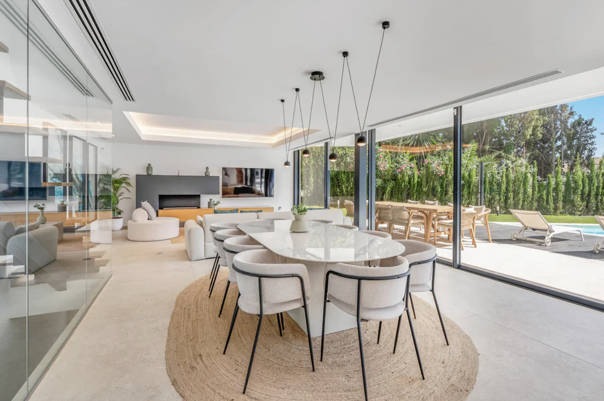 4 Bed Townhouse for sale in Cabopino Costa Del Sol, Málaga, Spain