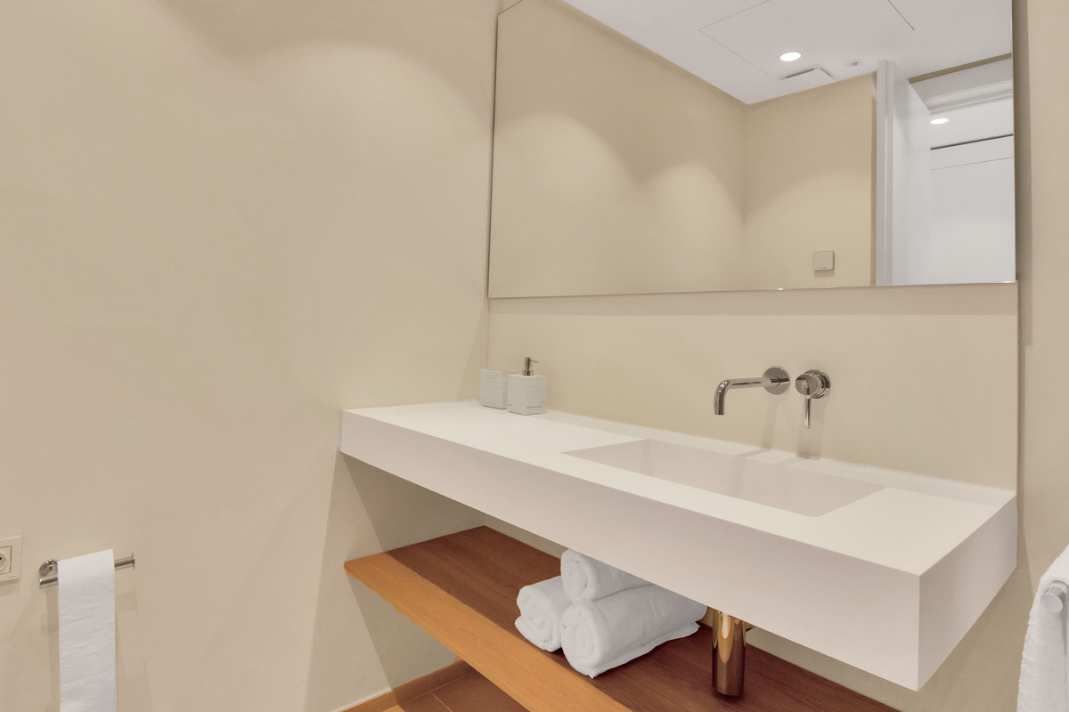 2 Bed Apartment for sale in Ojén Costa Del Sol, Málaga, Spain