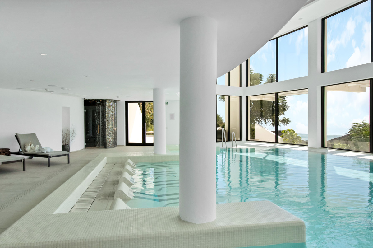 2 Bed Apartment for sale in Ojén Costa Del Sol, Málaga, Spain