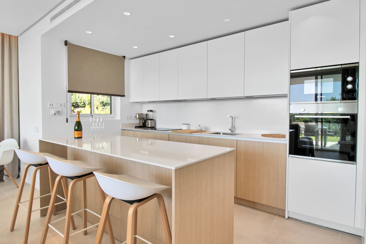 2 Bed Apartment for sale in Ojén Costa Del Sol, Málaga, Spain