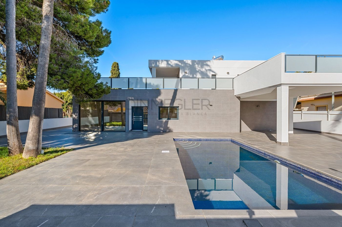 4 Bed Townhouse for sale in Campoamor Costa Blanca, Alicante, Spain