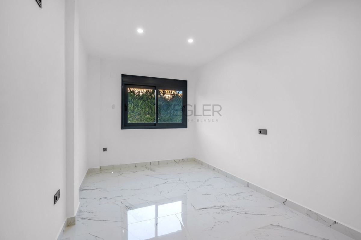 4 Bed Townhouse for sale in Campoamor Costa Blanca, Alicante, Spain