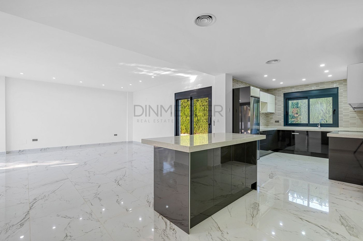 4 Bed Townhouse for sale in Campoamor Costa Blanca, Alicante, Spain