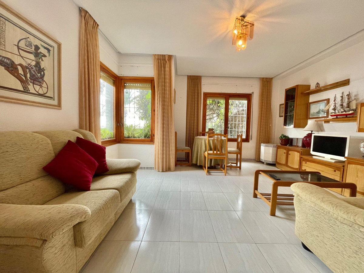 5 Bed Townhouse for sale in Santa Pola Costa Blanca, Alicante, Spain