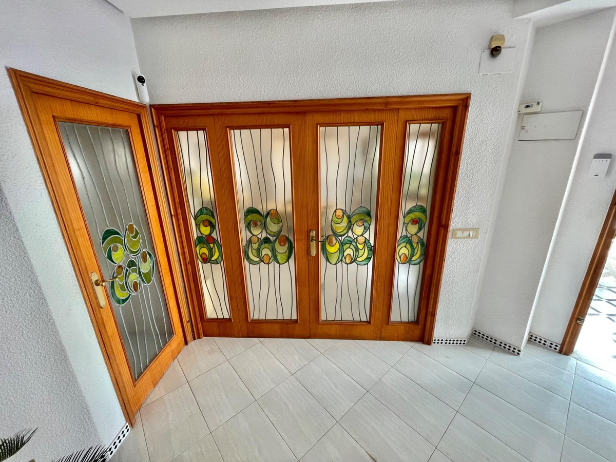 5 Bed Townhouse for sale in Santa Pola Costa Blanca, Alicante, Spain