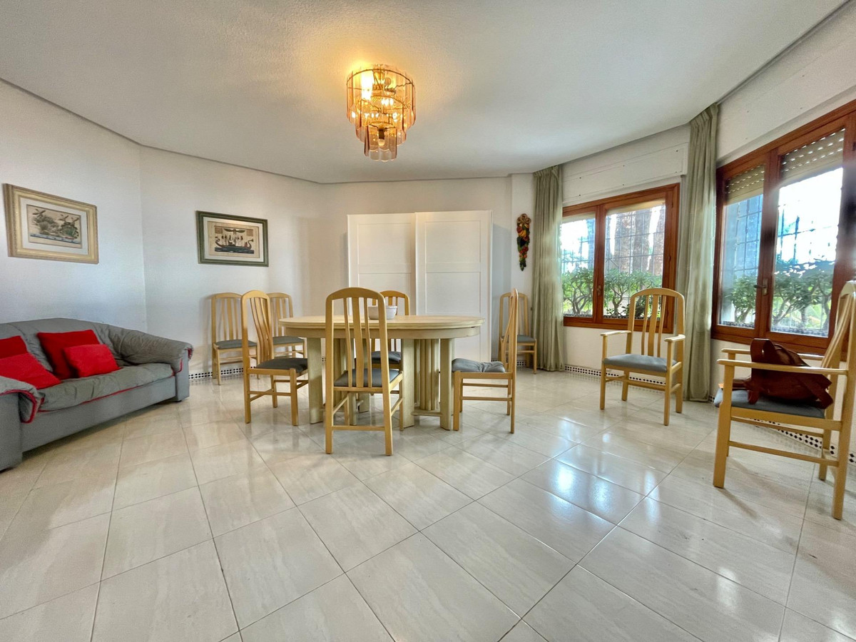 5 Bed Townhouse for sale in Santa Pola Costa Blanca, Alicante, Spain