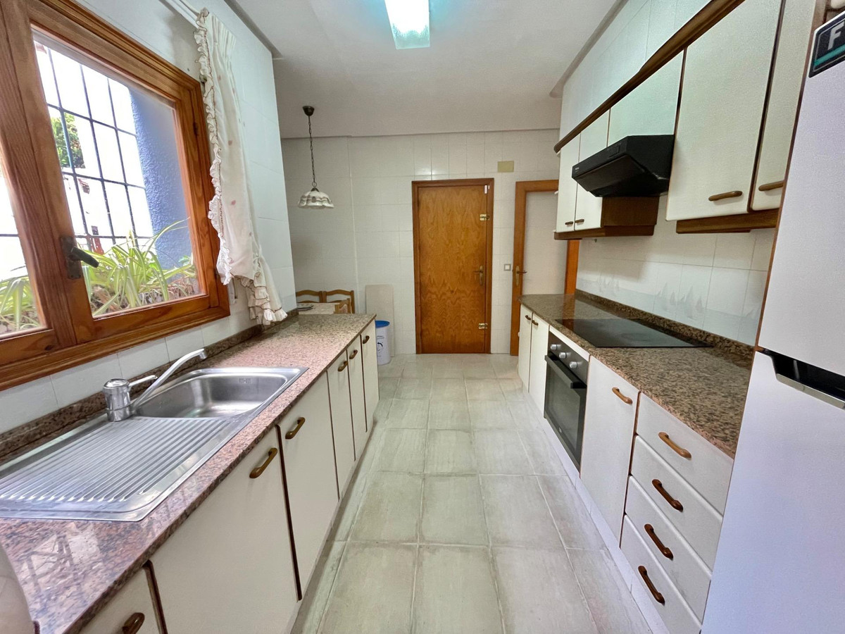 5 Bed Townhouse for sale in Santa Pola Costa Blanca, Alicante, Spain