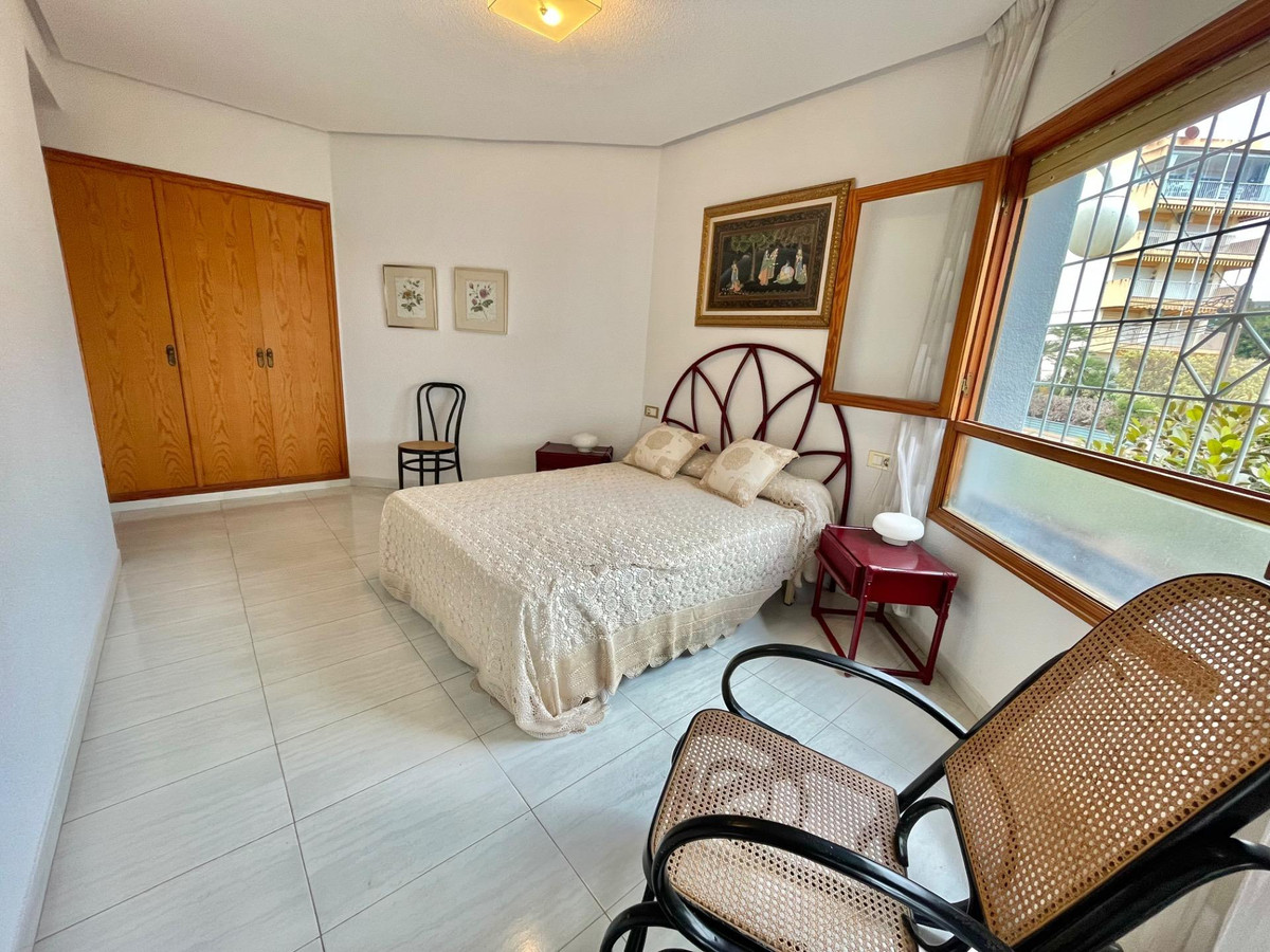 5 Bed Townhouse for sale in Santa Pola Costa Blanca, Alicante, Spain