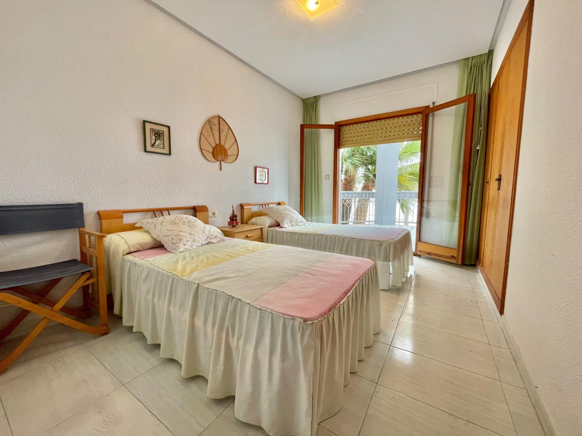 5 Bed Townhouse for sale in Santa Pola Costa Blanca, Alicante, Spain