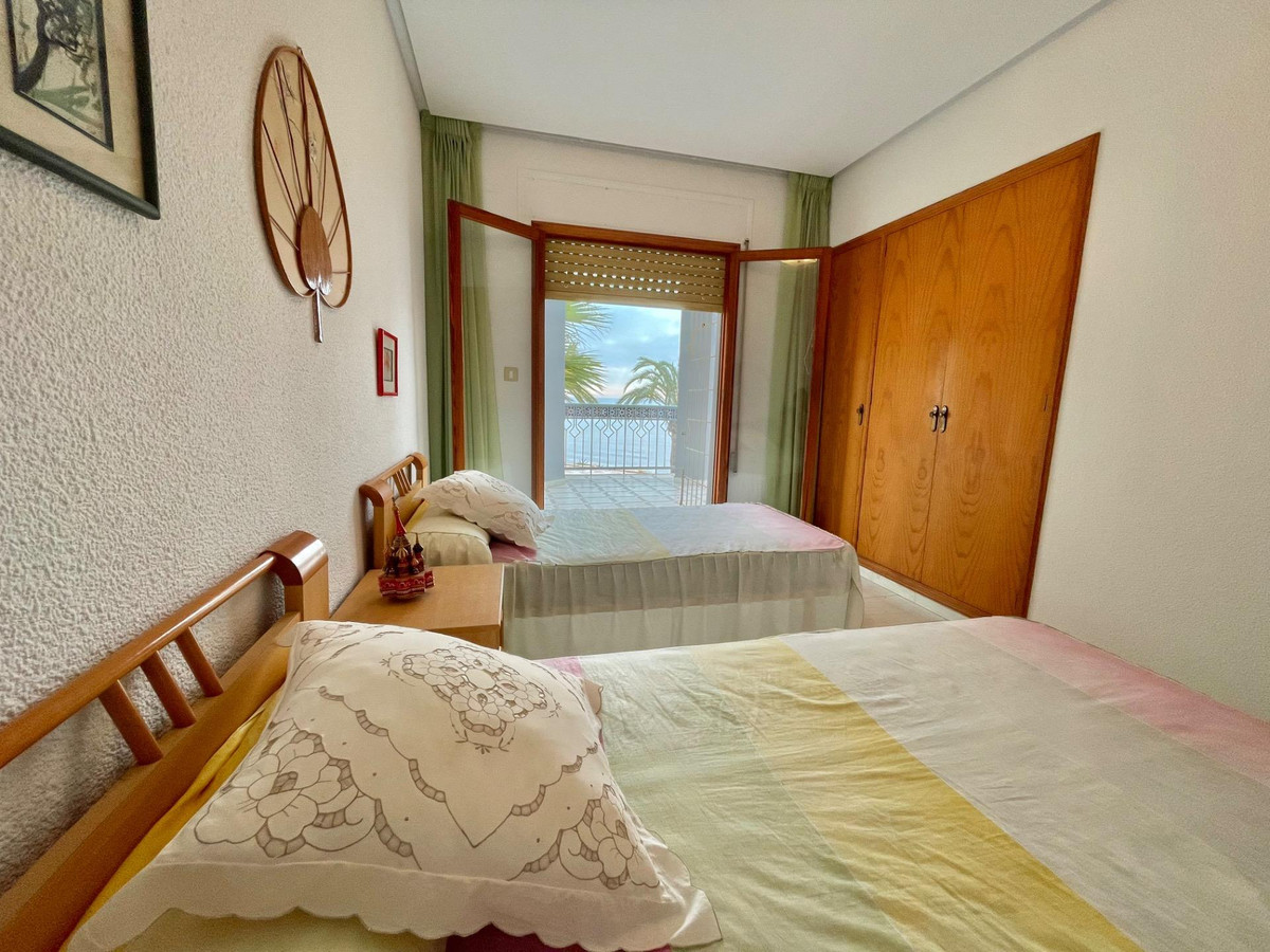 5 Bed Townhouse for sale in Santa Pola Costa Blanca, Alicante, Spain
