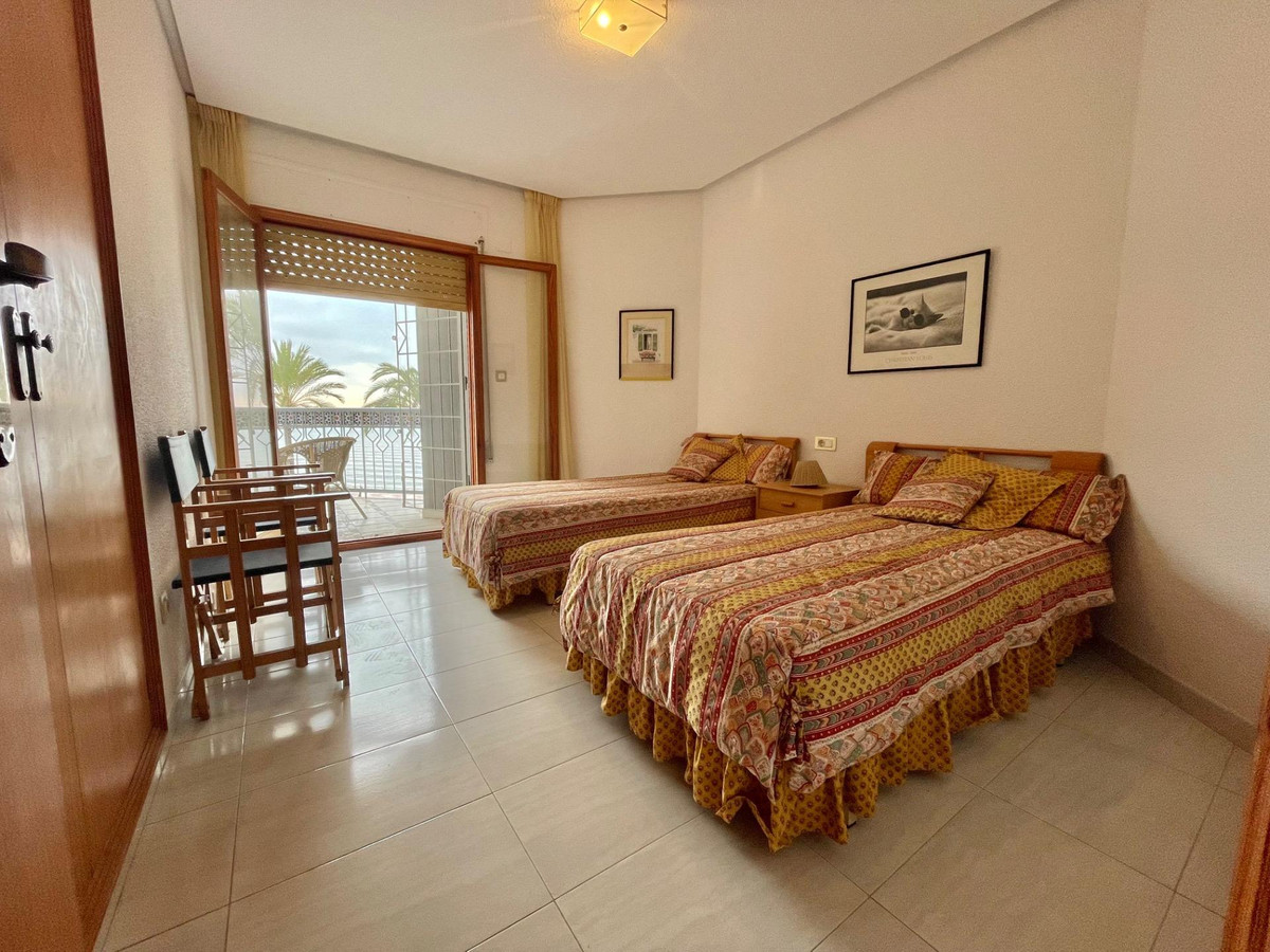 5 Bed Townhouse for sale in Santa Pola Costa Blanca, Alicante, Spain