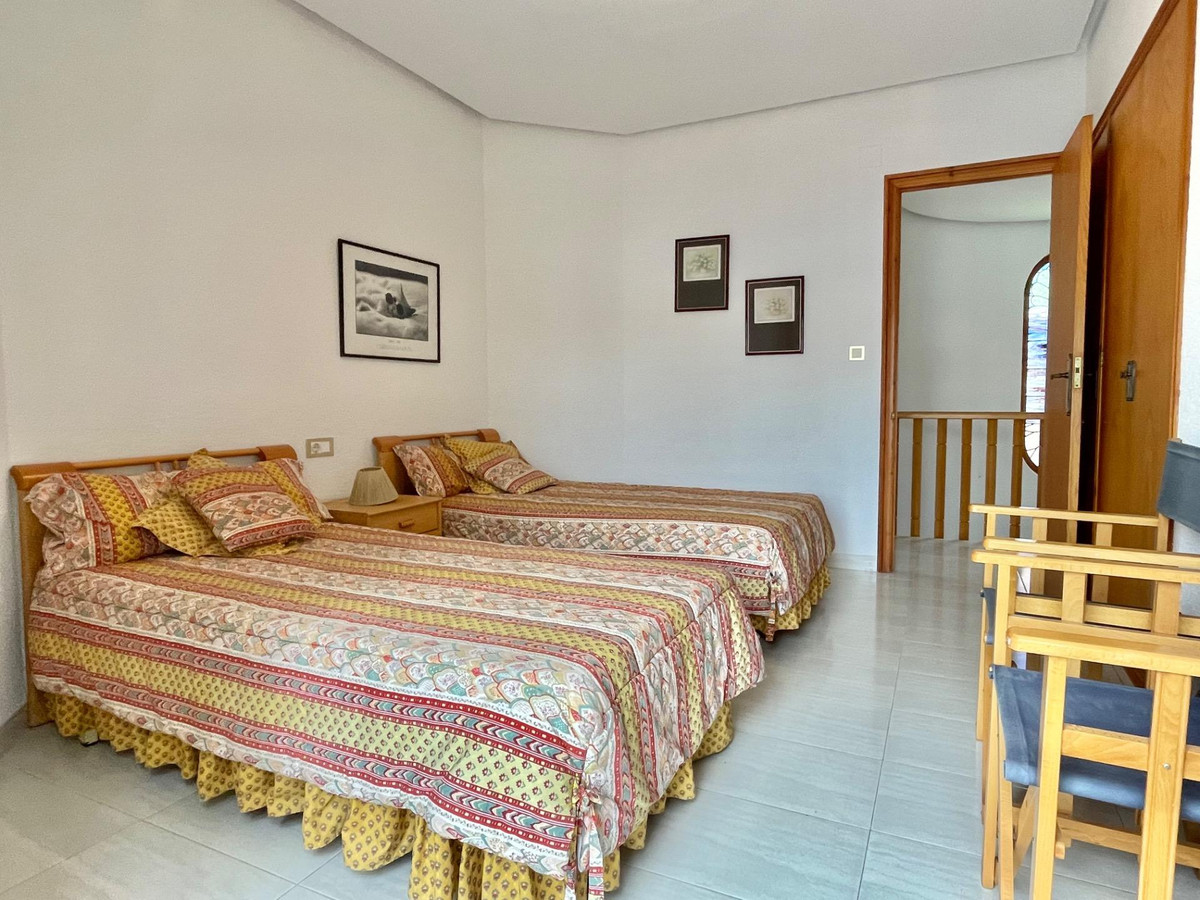 5 Bed Townhouse for sale in Santa Pola Costa Blanca, Alicante, Spain