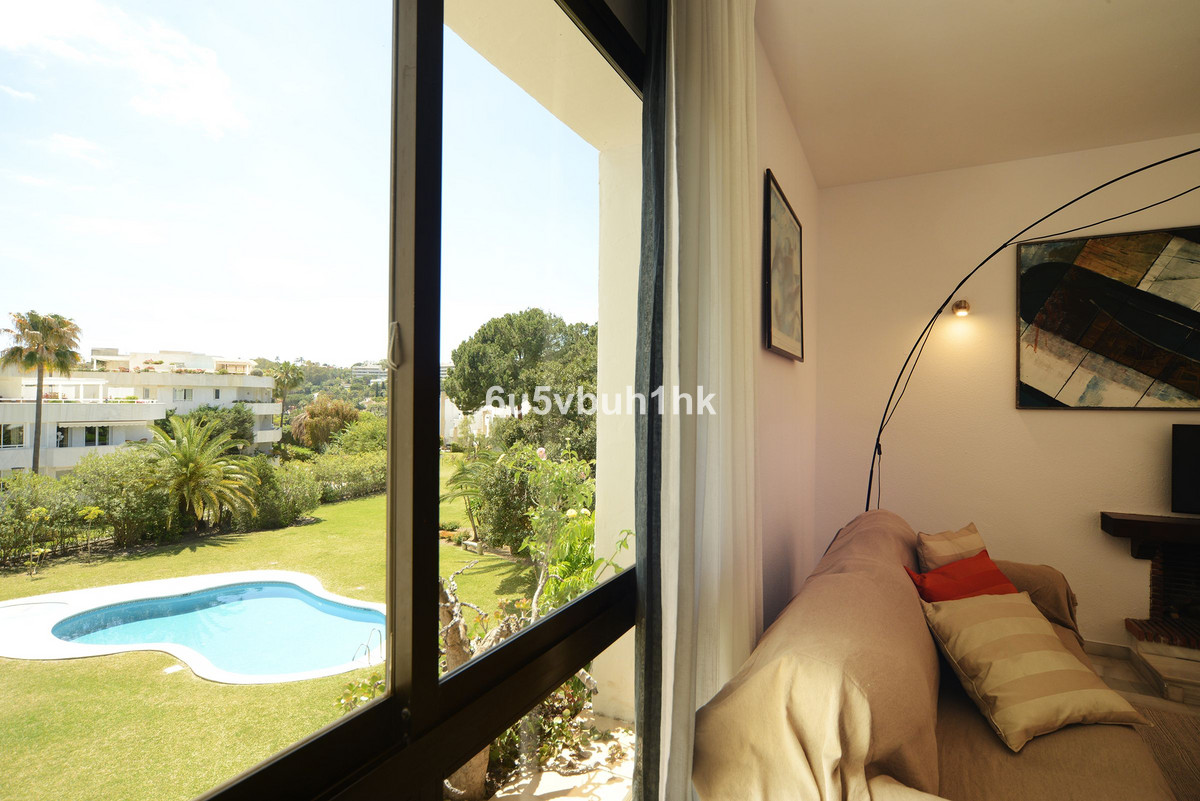 3 Bed Apartment for sale in Nueva Andalucía Costa Del Sol, Málaga, Spain