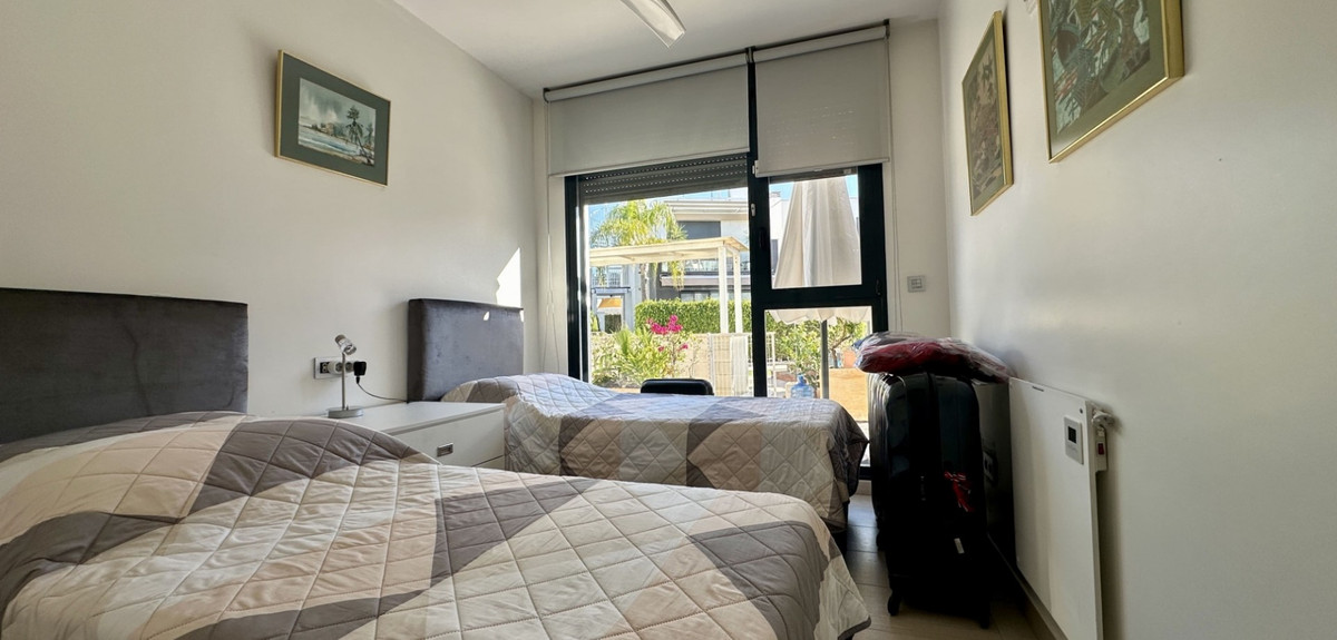 Se vende Apartamento Planta Baja de 3 dormitorios en Costa Blanca, Alicante, España