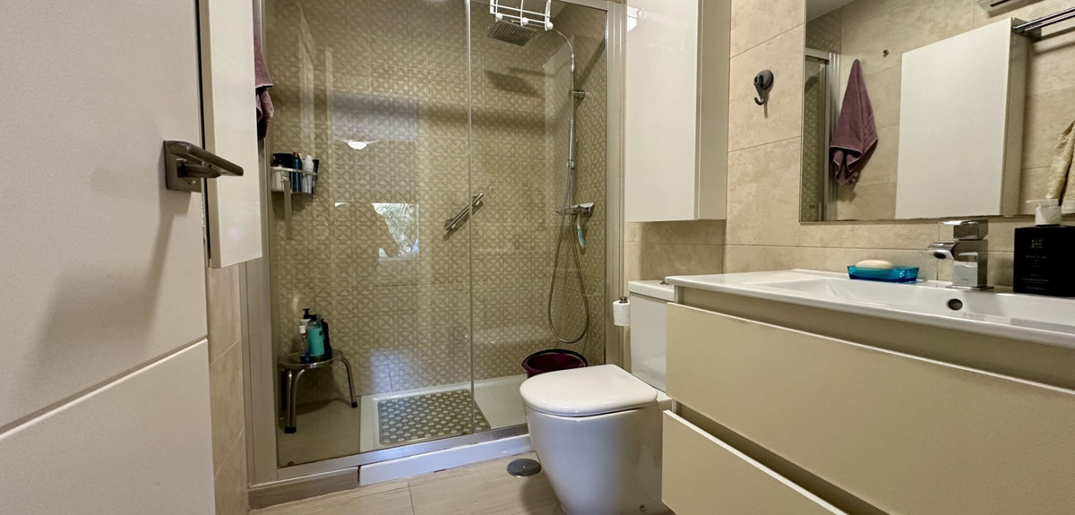 Se vende Apartamento Planta Baja de 3 dormitorios en Costa Blanca, Alicante, España