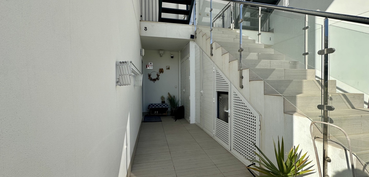 Se vende Apartamento Planta Baja de 3 dormitorios en Costa Blanca, Alicante, España