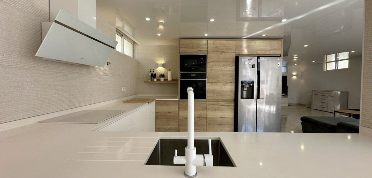 Se vende Villa - Chalet de 3 dormitorios en Costa Blanca, Alicante, España