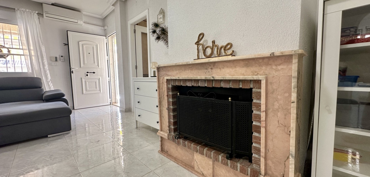 Se vende Villa - Chalet de 3 dormitorios en Costa Blanca, Alicante, España