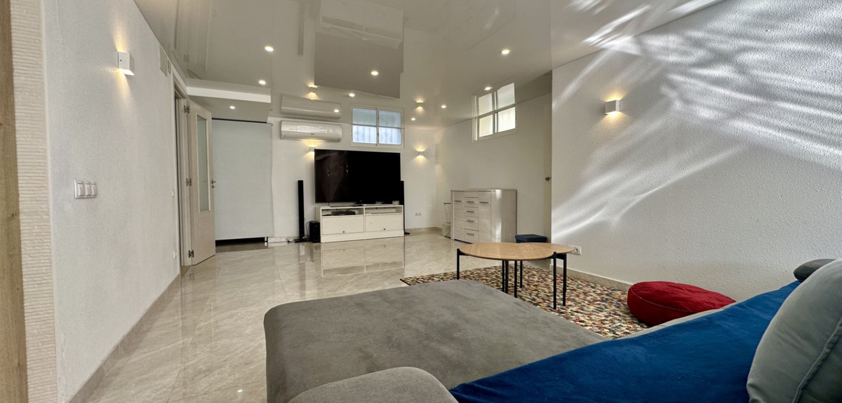 Se vende Villa - Chalet de 3 dormitorios en Costa Blanca, Alicante, España