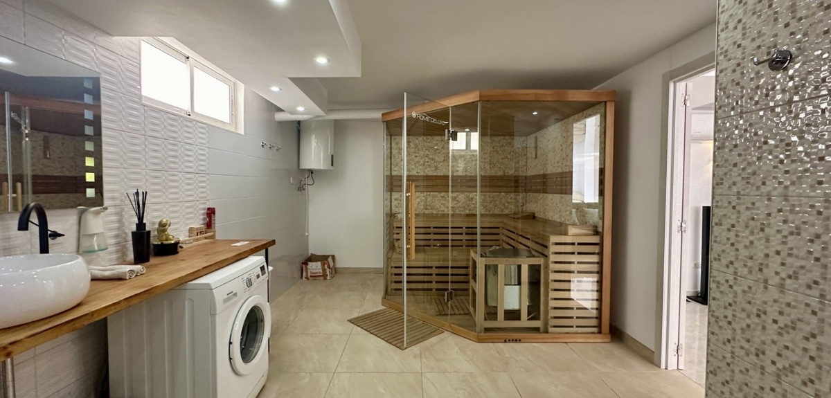 Se vende Villa - Chalet de 3 dormitorios en Costa Blanca, Alicante, España